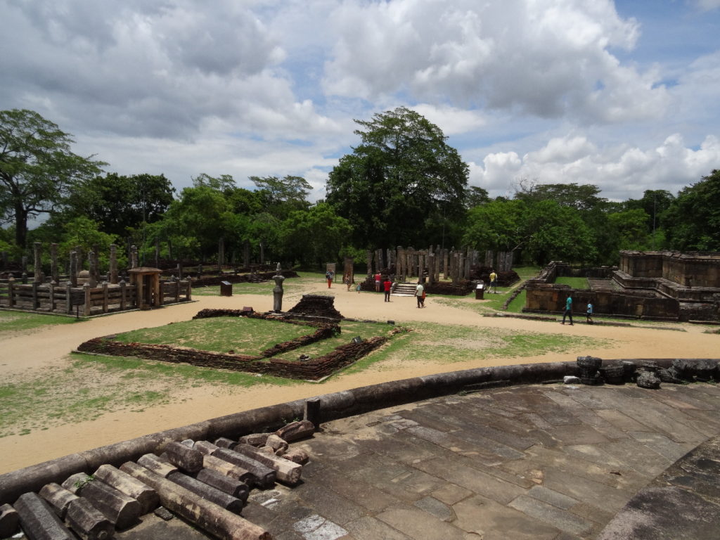 autours du Quadrilatère, Polonnaruwa