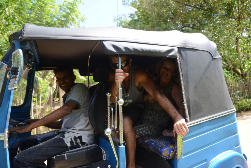 A 5 à l'arrière d'un tuk-tuk
