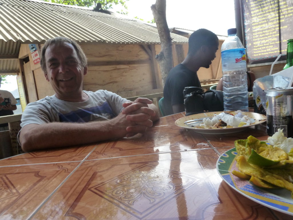 pépère dans un warung de Lombok