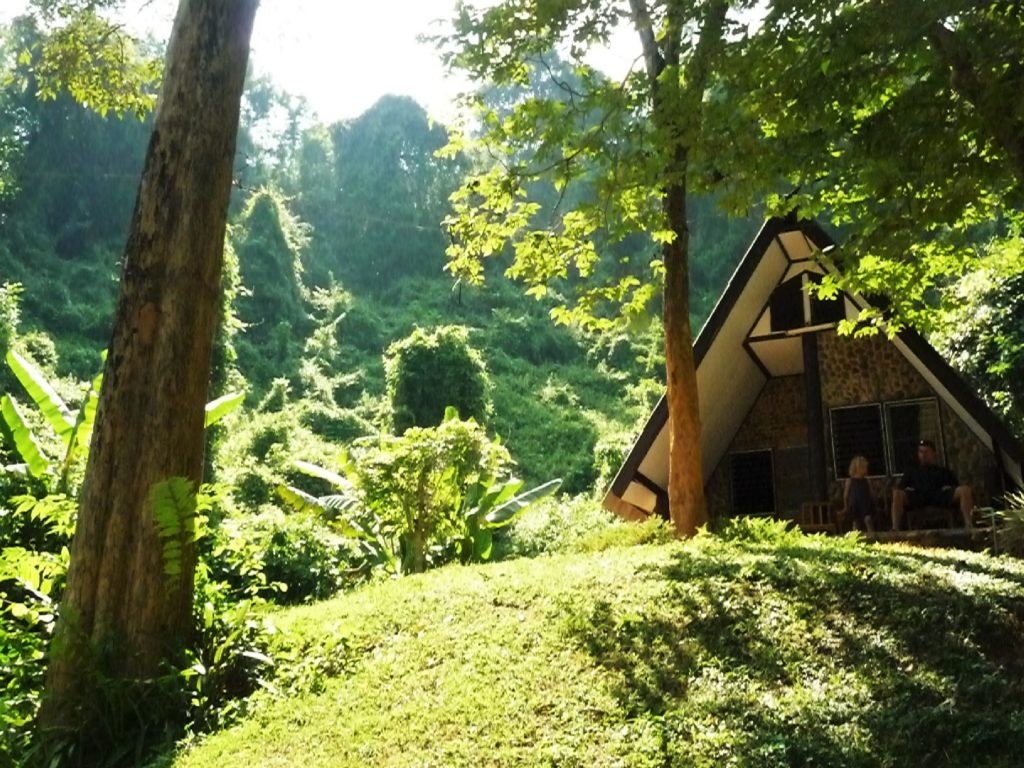 notre logement en plein milieu du parc national de doi pha hompok