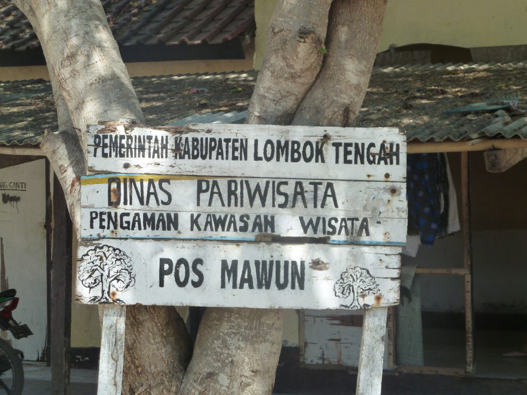 panneau pos mawun beach, près de kuta lombok