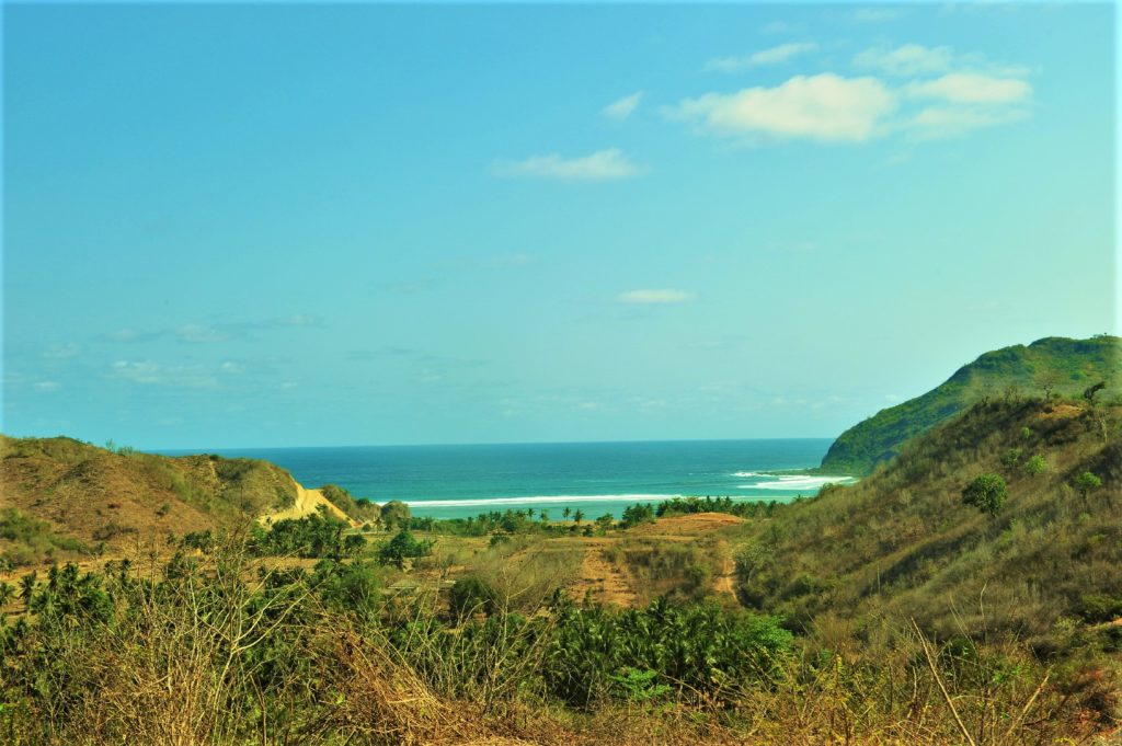 sur la route entre Kuta Lombok et Selong Belanak Beach, panorama sur la mer