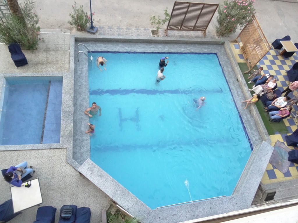 piscine de notre hotel entre louxor et karnak