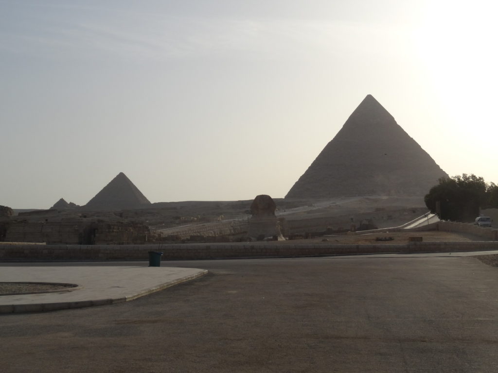 le sphinx et la pyramide de kheops