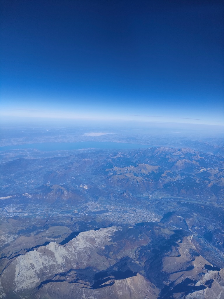 vue depuis l'avion, lac leman et alpes