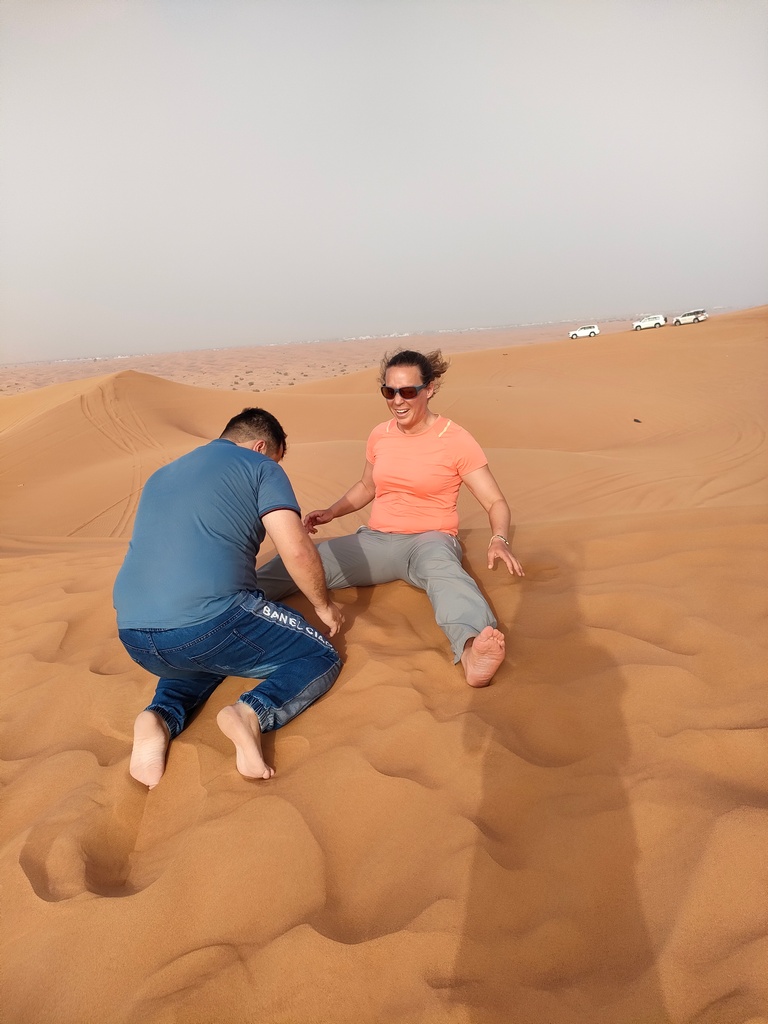 excursion dans le désert de Dubaï - dunes bashing 4x4 dans les dunes de sable