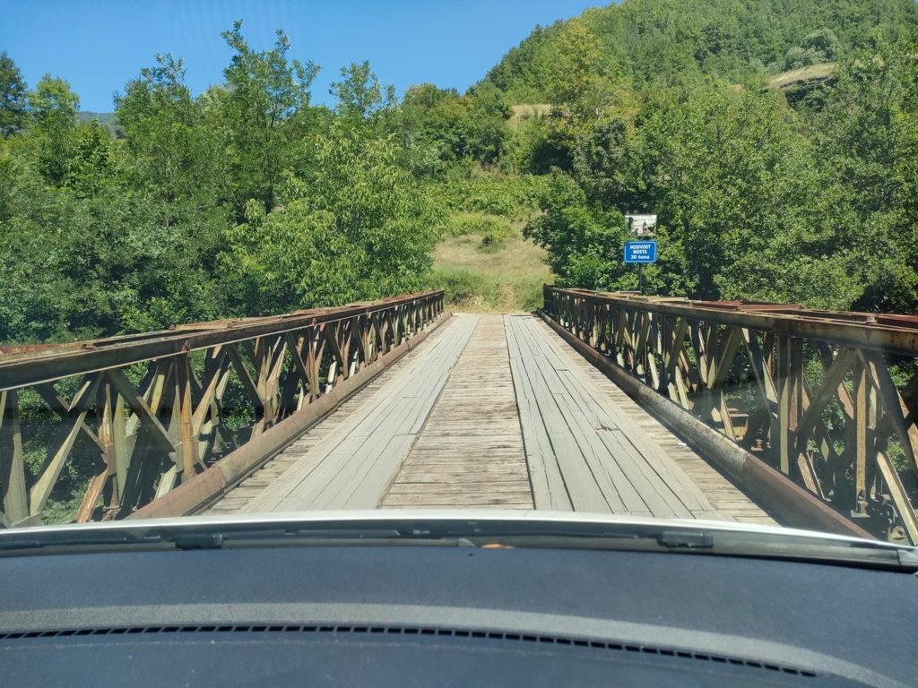 pont au dessus de la rivière Mrtvica