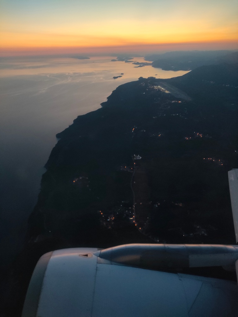 aéroport et avion depuis Dubrovnik vers Paris