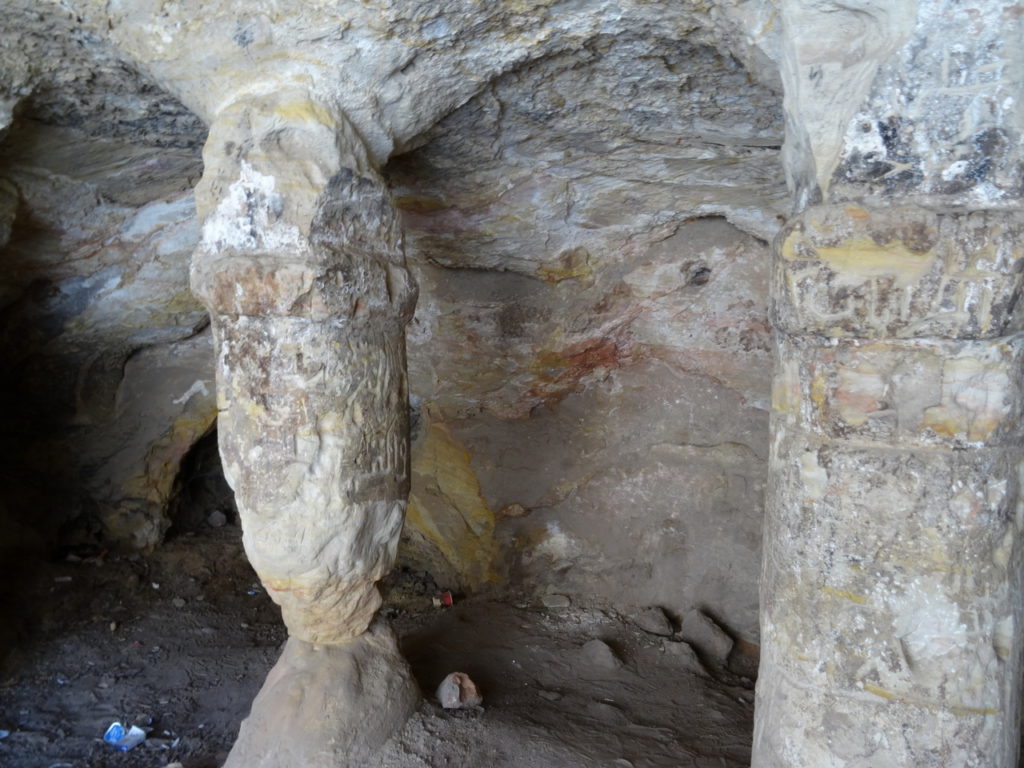 peintures dans la grotte d'hammamat afra